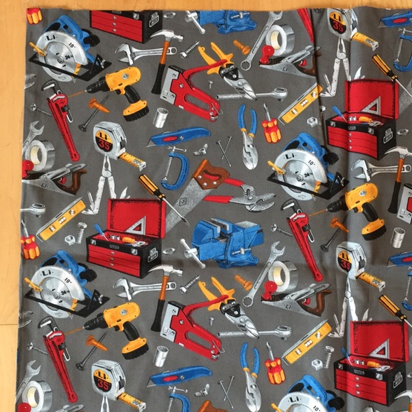 Tools / Construction Print Quilting Fabric - Picture 3 of 13